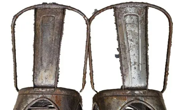 Illustration numéro 3 du produit 2 Chaises Métal