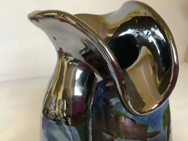 Illustration numéro 3 du produit Vase moderniste Thomas Buxo irisé