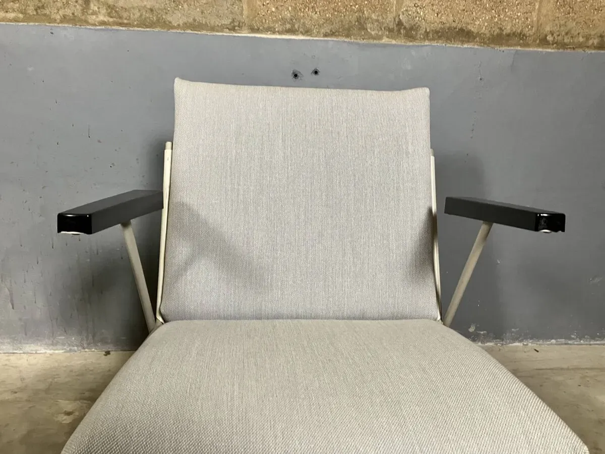 Illustration numéro 3 du produit Ahrend De Cirkel Oase 2 fauteuils Wim Rietveld