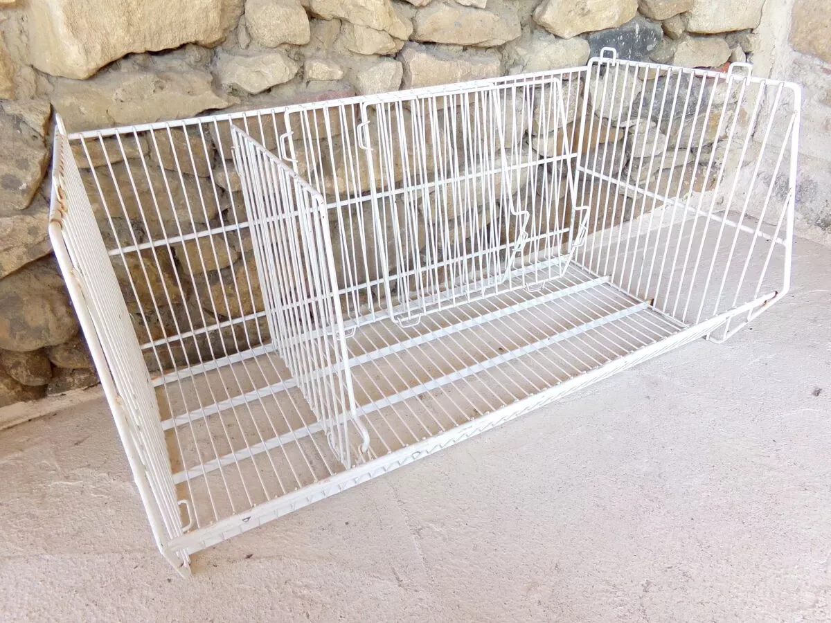 Illustration numéro 3 du produit Etagère d'épicerie en métal