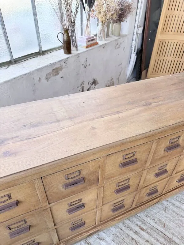 Illustration numéro 3 du produit Meuble de métier XL en chêne massif 270cm