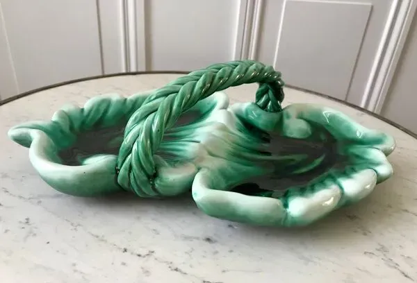 Illustration numéro 3 du produit présentoir en céramique / barbotine modèle feuille années 60-70