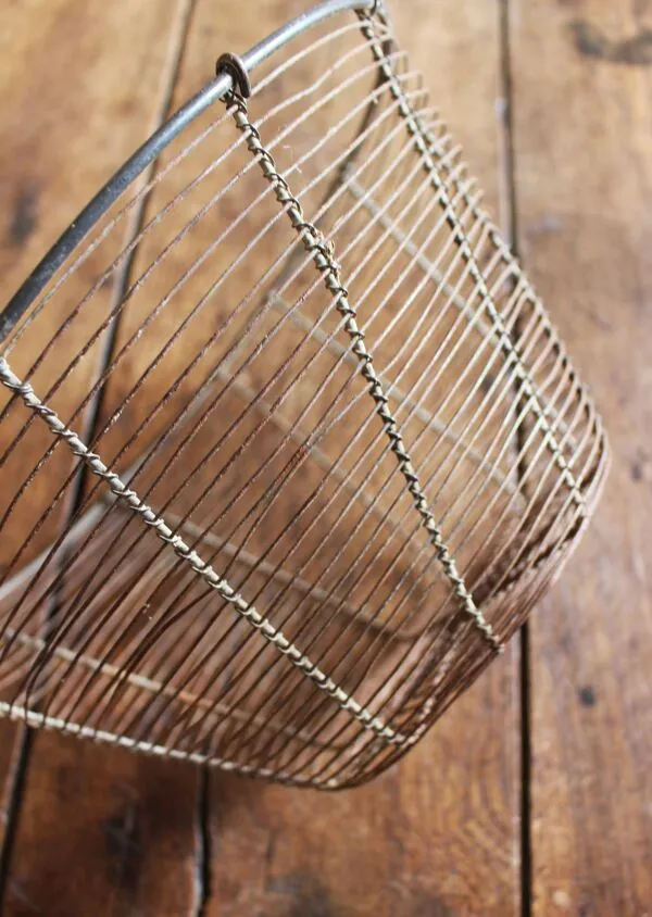 Illustration numéro 3 du produit Panier Corbeille ronde métal fil de fer