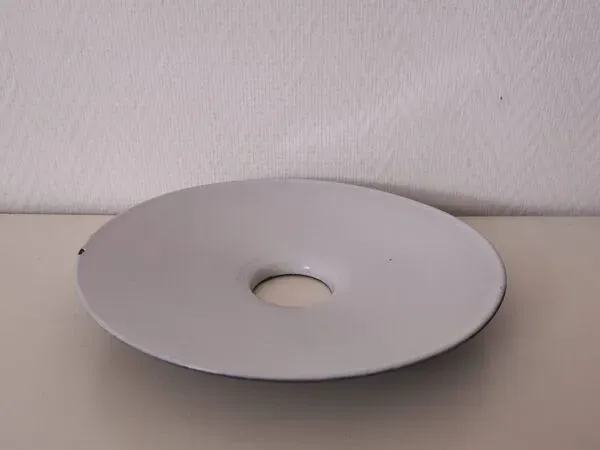 Illustration numéro 3 du produit abat jour en métal émaillé , décor industriel vert foncé