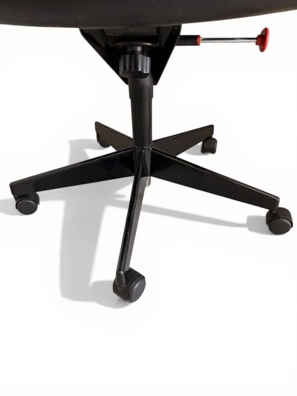 Illustration numéro 3 du produit Fauteuil de Bureau Richard Sapper pour Knoll - Cuir Noir Vintage