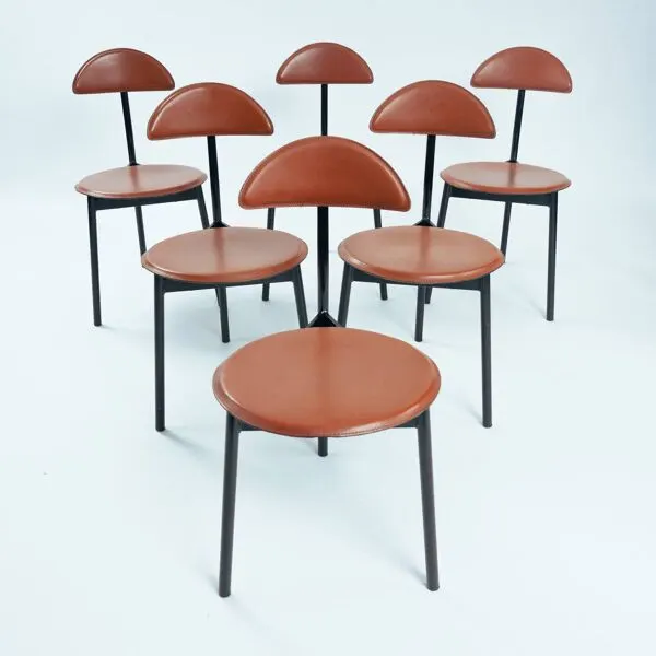Illustration numéro 3 du produit 6 chaises trépied en cuir Linea Veam, Italie, années 1980