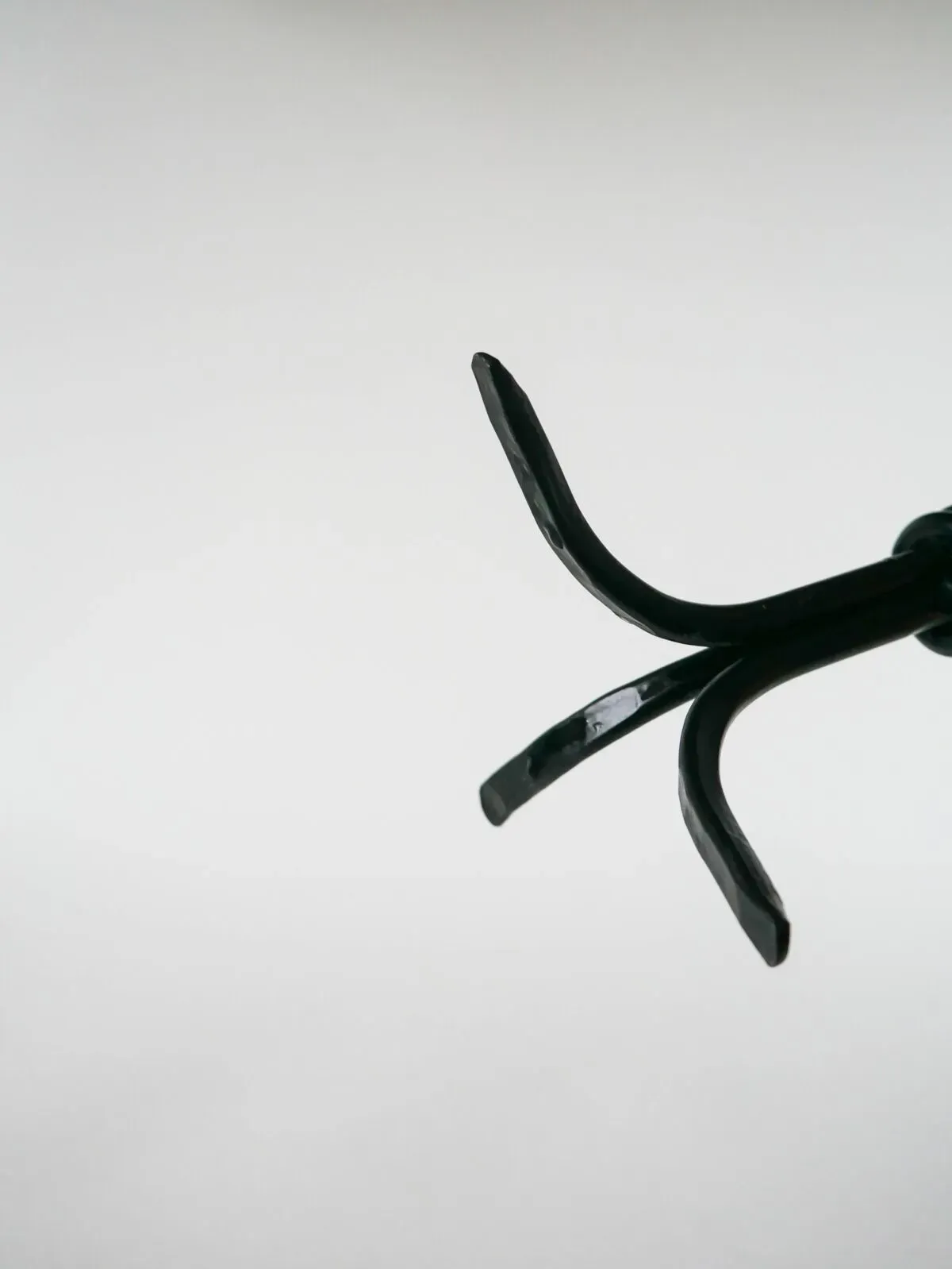 Illustration numéro 3 du produit Bougeoir en fer forgé, Brutaliste, 1970