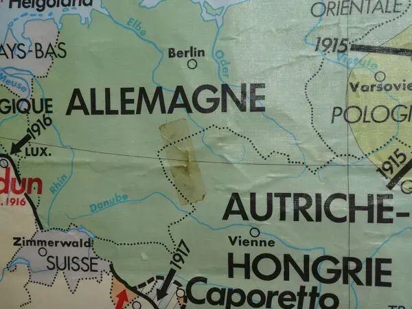 Illustration numéro 3 du produit Carte d'école vintage MDI La guerre de 1914-1918