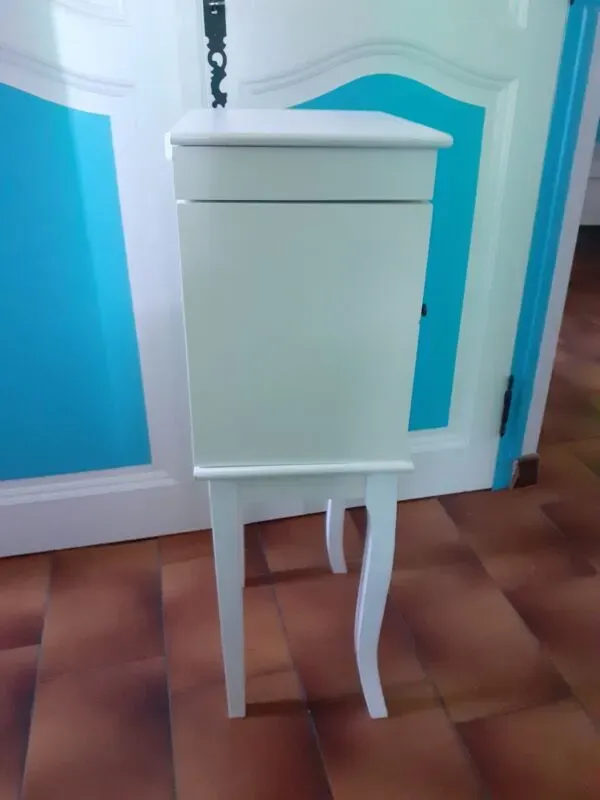 Illustration numéro 3 du produit Coiffeuse