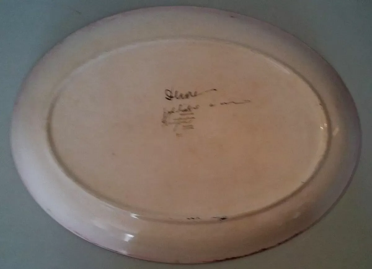 Illustration numéro 3 du produit Plat ovale vintage faïence Industria Argentina Haretord signé