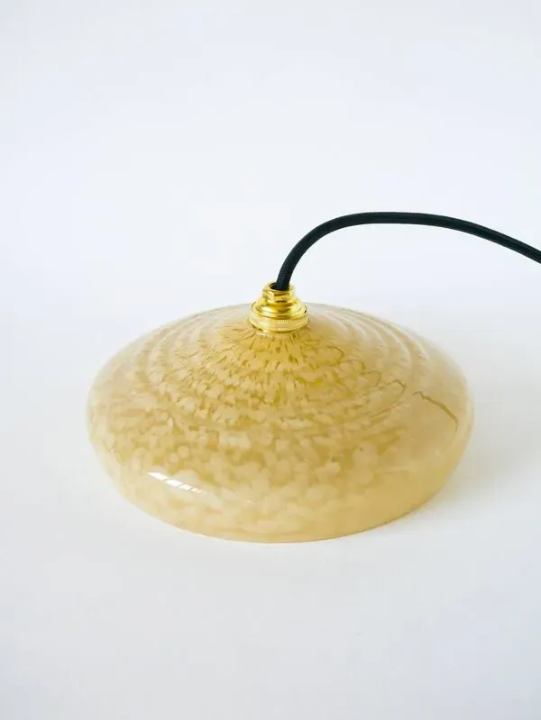 Illustration numéro 3 du produit Suspension en verre Clichy jaune, 1930