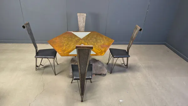 Illustration numéro 3 du produit Ensemble de salle à manger en acier et pierre fait main, années 1970