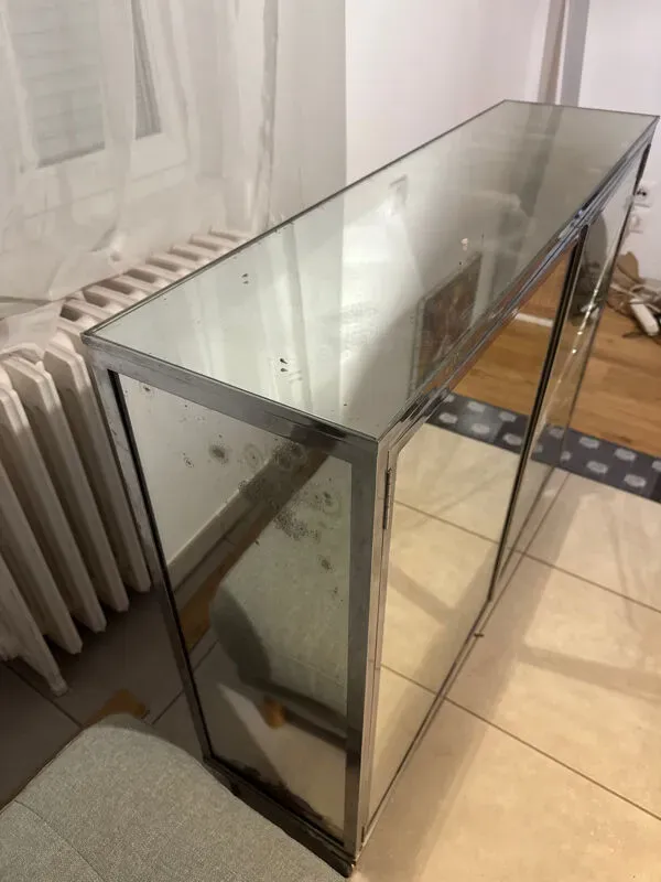 Illustration numéro 3 du produit Meuble de métier entièrement miroir