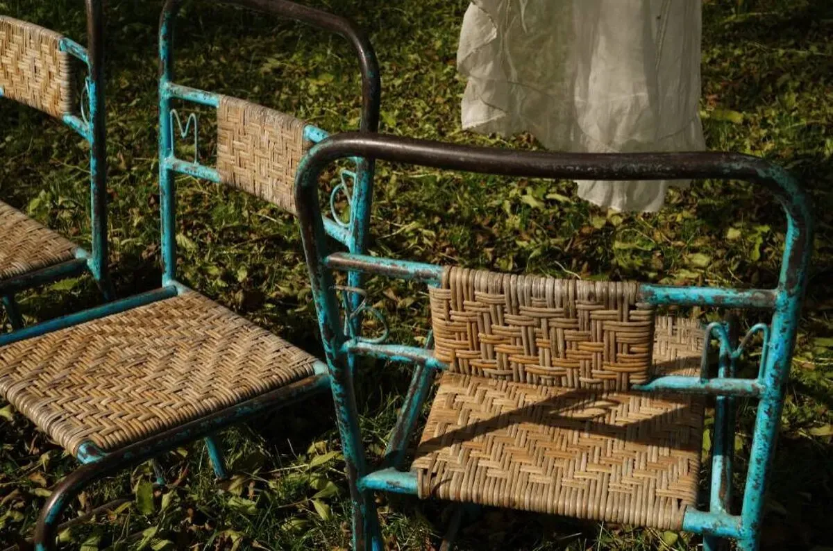 Illustration numéro 3 du produit Wrought iron and rattan garden chairs