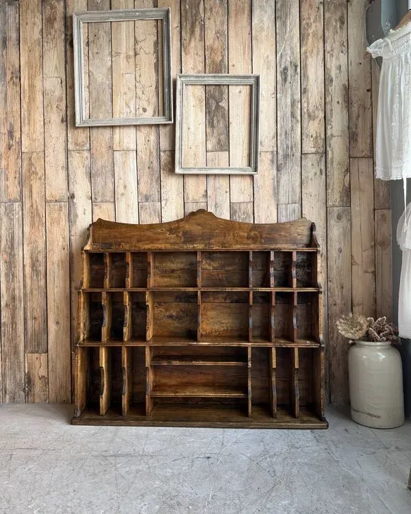 Illustration numéro 3 du produit Meuble de métier à casiers