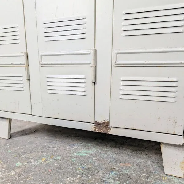 Illustration numéro 3 du produit Vestiaire industriel en métal