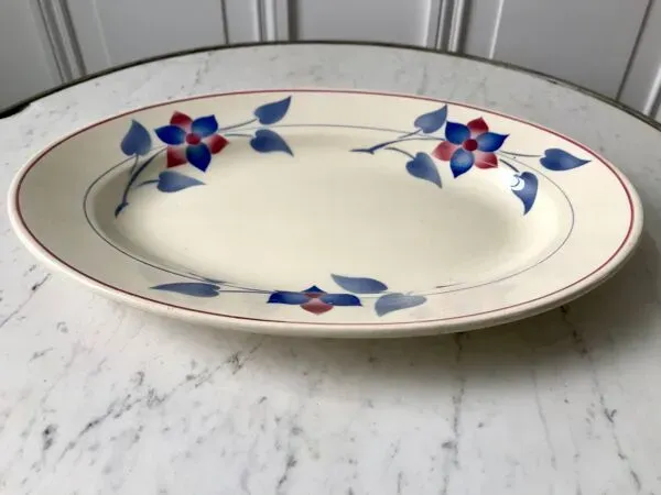 Illustration numéro 3 du produit Plat ovale Saint-Amand modèle ''Pontaillac'' années 30-40