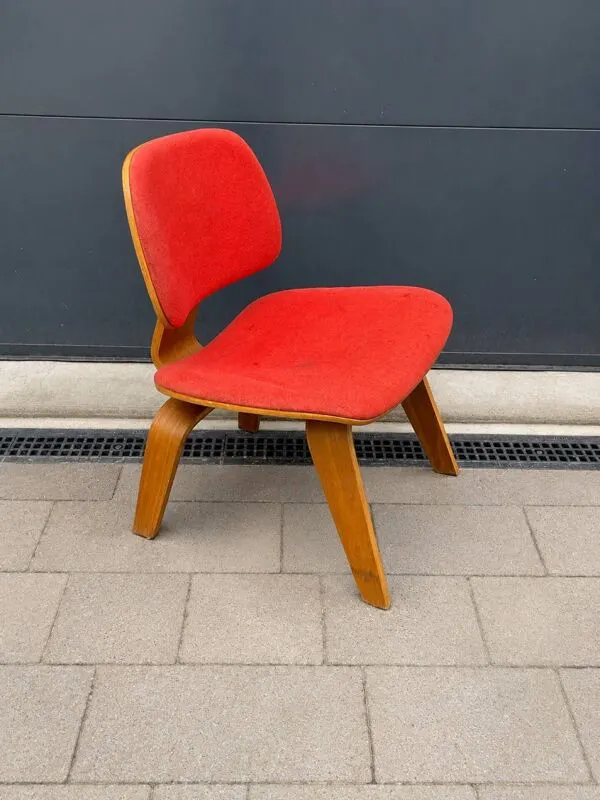 Illustration numéro 3 du produit Fauteuil vintage esprit Eames