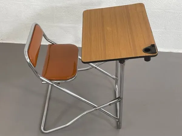 Illustration numéro 3 du produit Pupitre pliable écolier vintage assise en similicuir