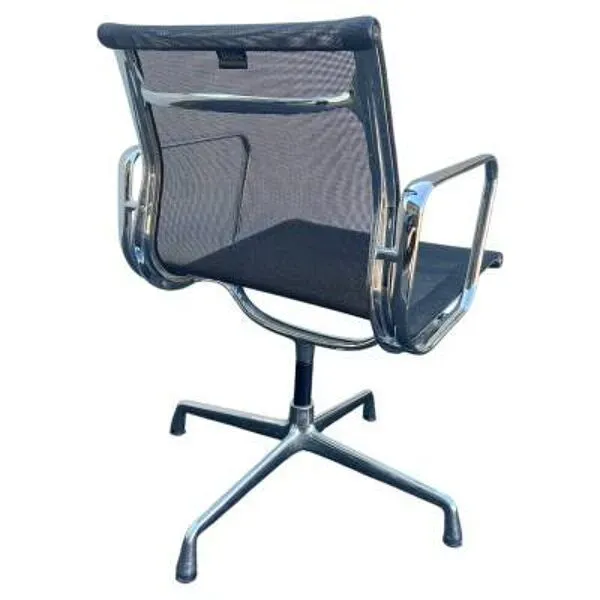 Illustration numéro 3 du produit Chaise pivotante Charles Eames VITRA