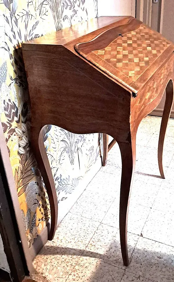 Illustration numéro 3 du produit Petit secrétaire XIX style Napoléon III plateau rabattable et marqueterie