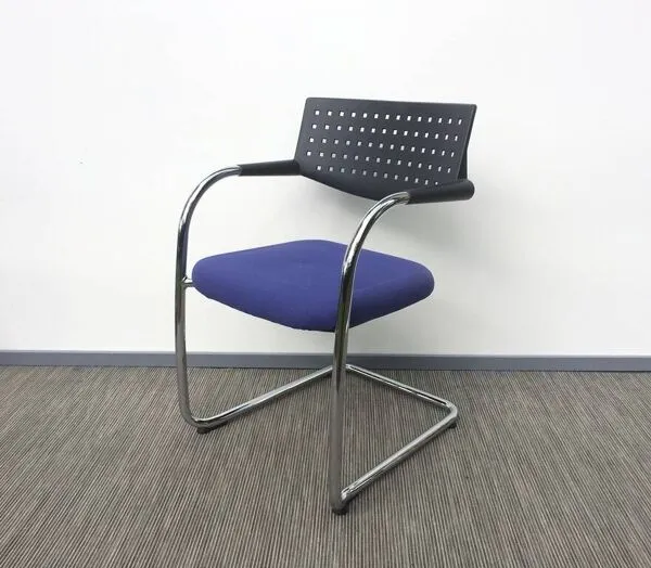 Illustration numéro 3 du produit Chaises Visavis Antonio Citterio / VITRA. Vintage 90s