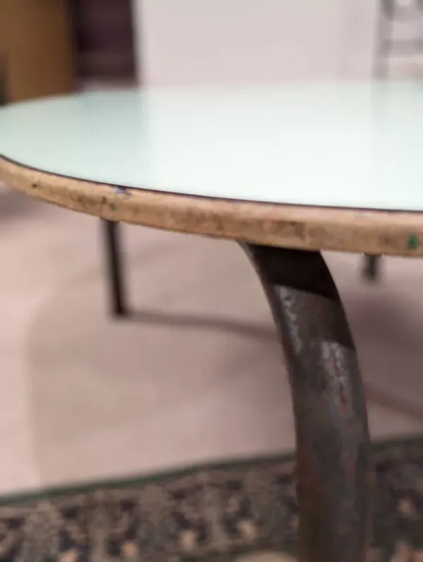 Illustration numéro 3 du produit Table basse vintage