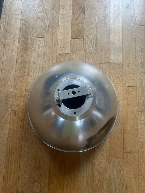 Illustration numéro 3 du produit Suspension métal industriel vintage