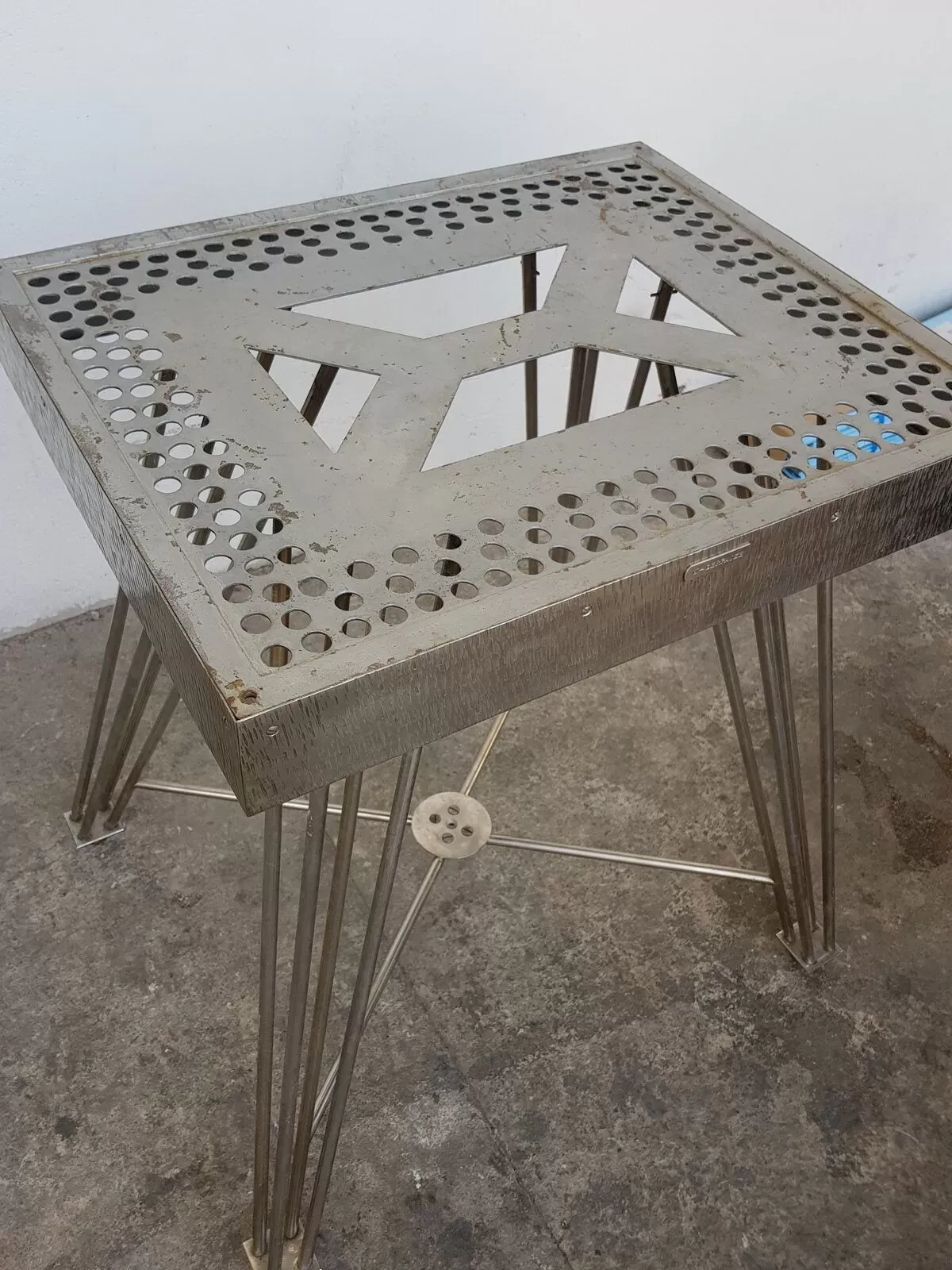 Illustration numéro 3 du produit Desserte industrielle en inox