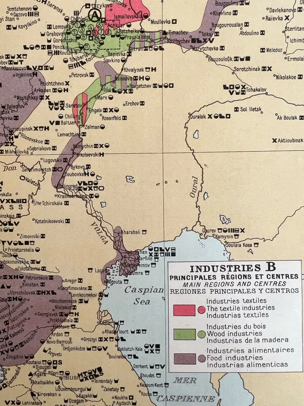 Illustration numéro 3 du produit Carte industrielle de l’U.R.S.S. — Double planche originale