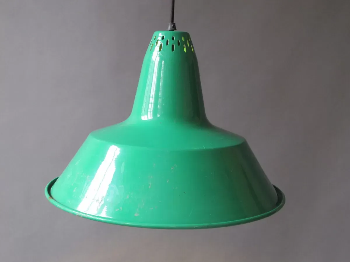 Illustration numéro 3 du produit Suspension industrielle verte