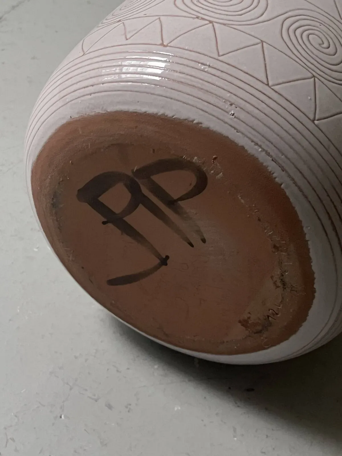 Illustration numéro 3 du produit grand vase / cache pot en céramique émaillée signée Robert Picault, vallauris 1950