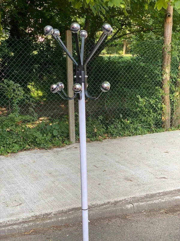 Illustration numéro 3 du produit Porte manteau Perroquet vintage atomium 1970