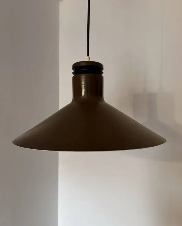 Illustration numéro 3 du produit Lustre années 70