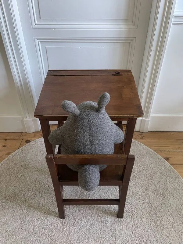 Illustration numéro 3 du produit Pupitre et chaise d’écolier années 40/50