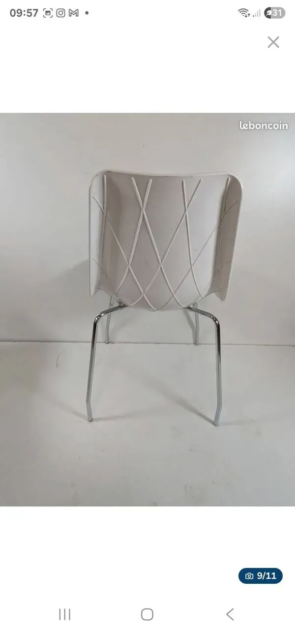 Illustration numéro 3 du produit Chaise industrielle coque fibre de verre, piètement acier chromé – 1960