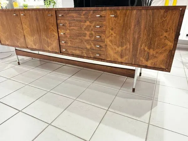 Illustration numéro 3 du produit Enfilade Palissandre Gérard Guermonprez par Magnani années 1960