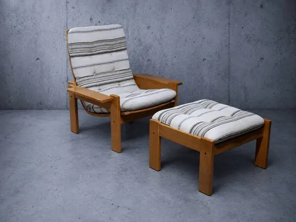 Illustration numéro 3 du produit Charmant Fauteuil scandinave bois massif, par Y. Ekstrom - Vintage 1970