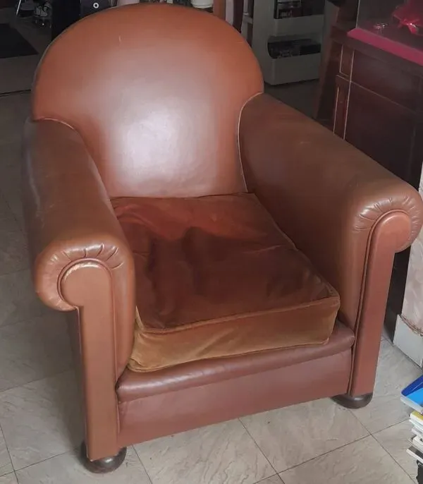 Illustration numéro 3 du produit Fauteuil club en cuir