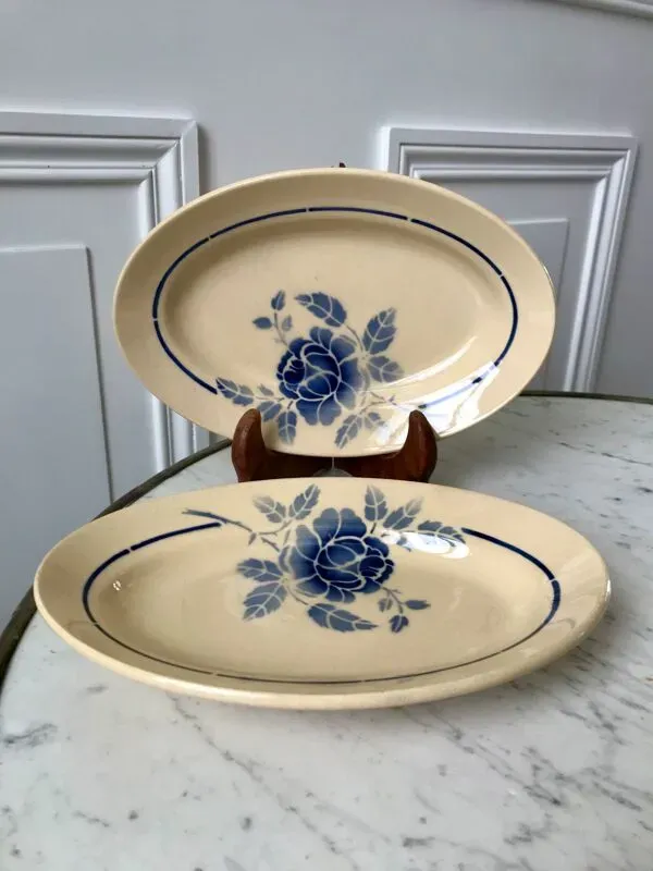 Illustration numéro 3 du produit Duo de raviers fleurs bleues Saint-Amand années 30-40