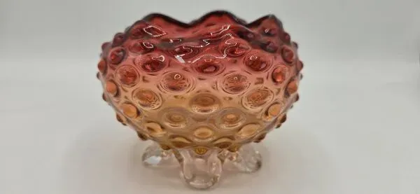 Illustration numéro 3 du produit Coupe, vide poche  en verre moulé à décor bullé, Tchécoslovaquie, milieu XXème s.