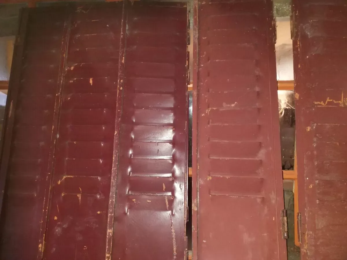 Illustration numéro 3 du produit Lot de persiennes en tôle