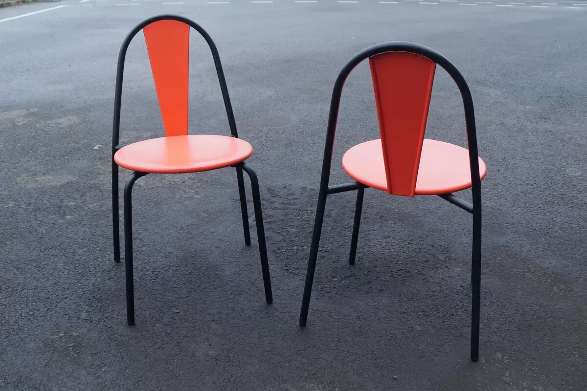 Illustration numéro 3 du produit Paire de chaises en métal