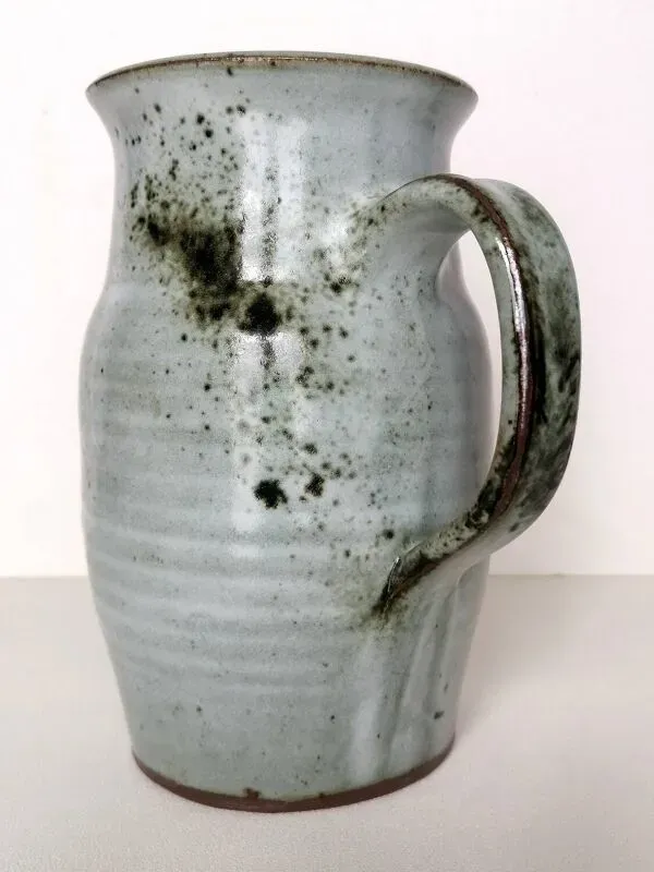 Illustration numéro 3 du produit Pichet signé ATCH Thierry et Chantal Robert en grès du Loir