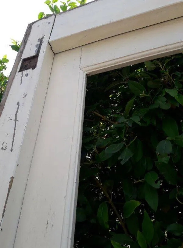 Illustration numéro 3 du produit Porte ancienne vitrée 211,5x105,5cm et son cadre porte d'entrée