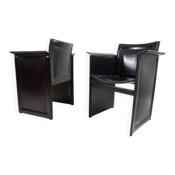 Illustration numéro 3 du produit 2 chaises en cuir noir Arrben Solaria par Tito Agnoli, 1970