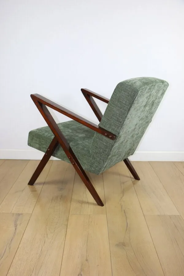 Illustration numéro 3 du produit Fauteuil vintage en velours olive, rénové
