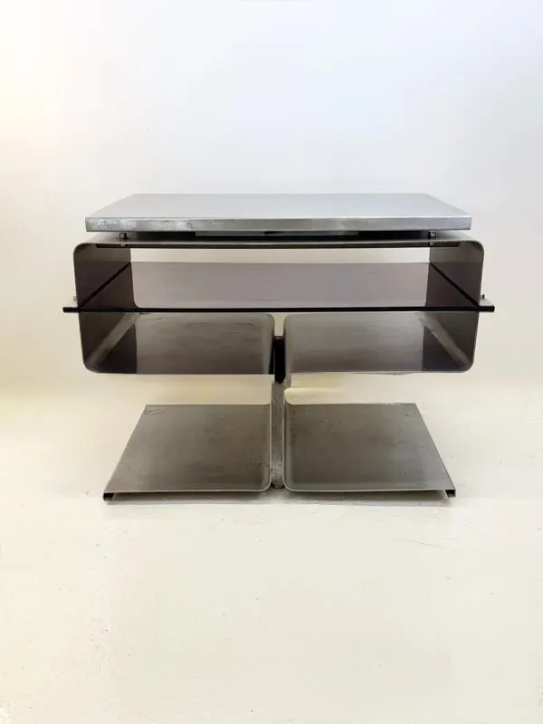 Illustration numéro 3 du produit Meuble hi-fi « François Monnet », années 1970