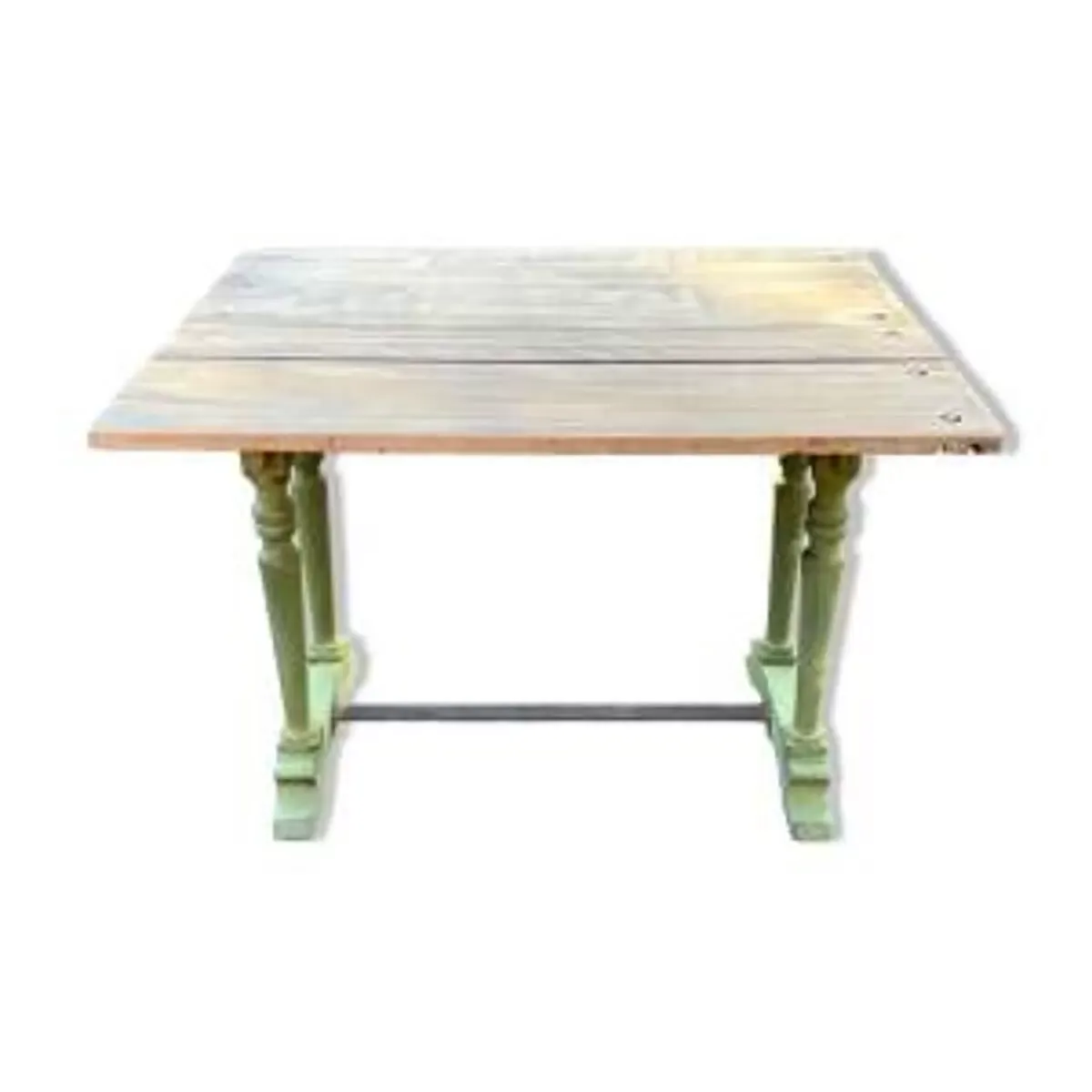 Illustration numéro 3 du produit Table ancienne pieds verts patinés