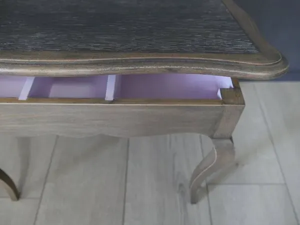 Illustration numéro 3 du produit Table d'appoint travailleuse - coffre à bijoux